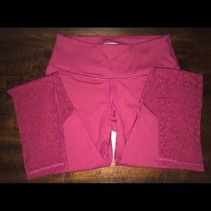 NWOT Victoria Sport Leggings